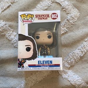 ELEVEN FUNKO POP STRANGER THINGS (MALL EDITION)